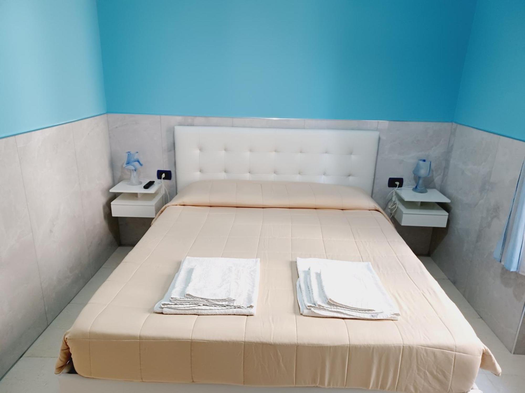 B&B Quattro Palazzi Napoli Centro Luaran gambar