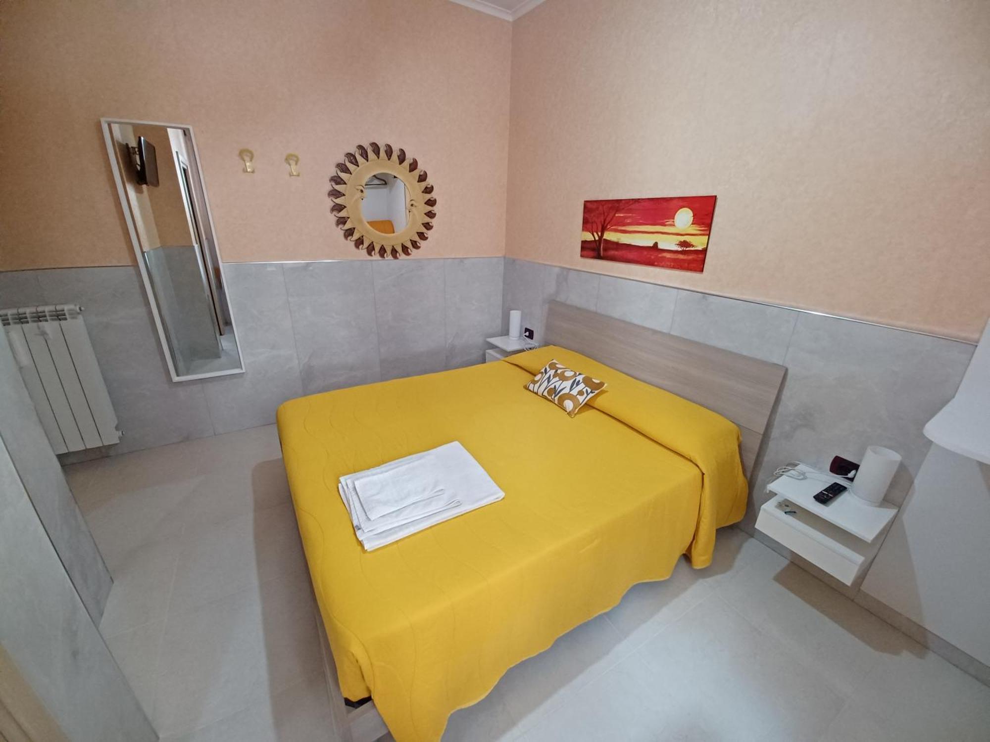 B&B Quattro Palazzi Napoli Centro Luaran gambar