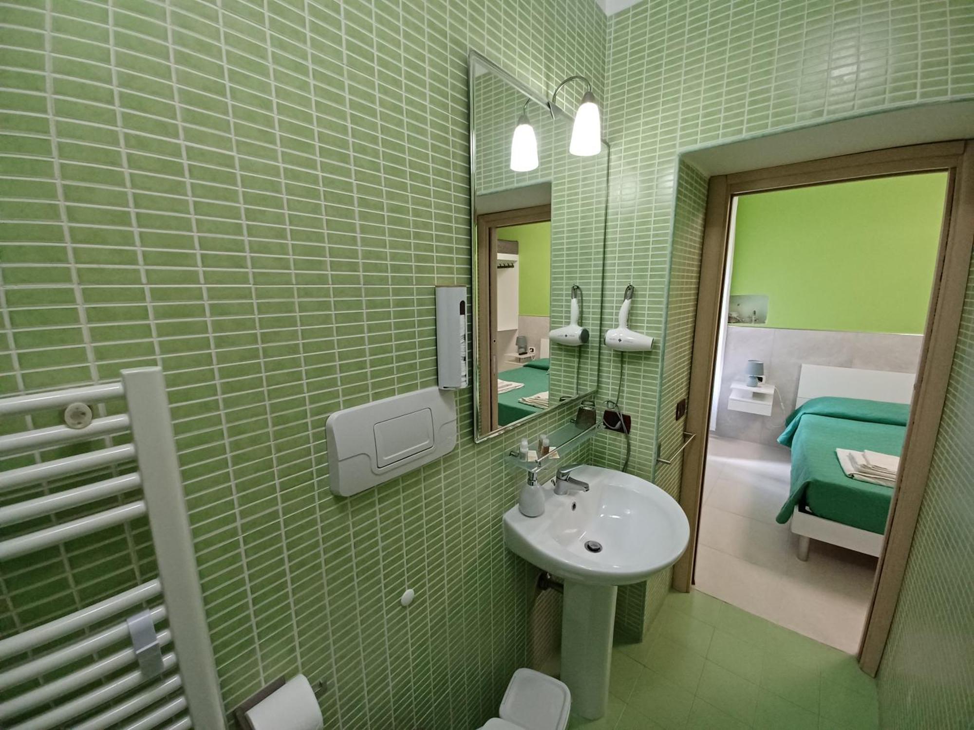 B&B Quattro Palazzi Napoli Centro Luaran gambar