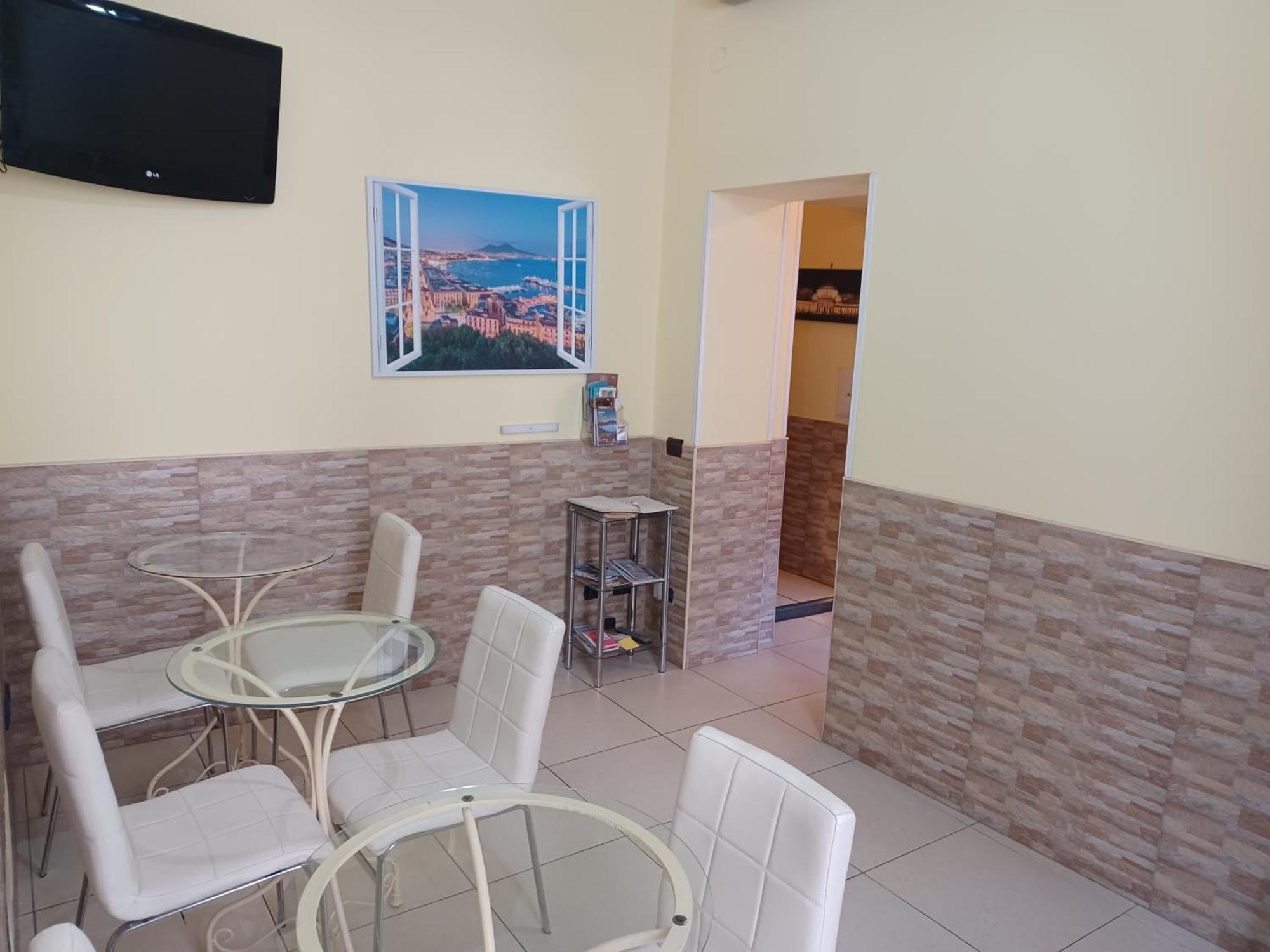 B&B Quattro Palazzi Napoli Centro Luaran gambar
