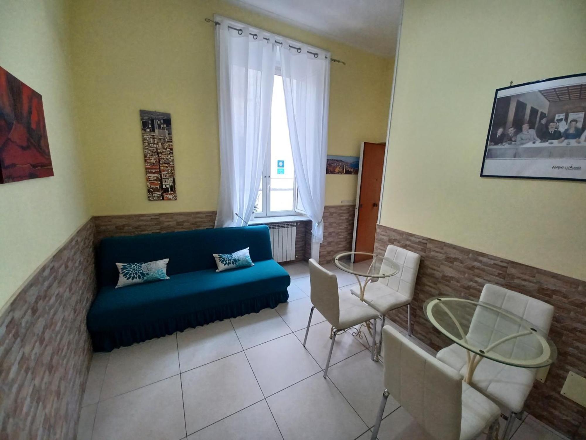 B&B Quattro Palazzi Napoli Centro Luaran gambar