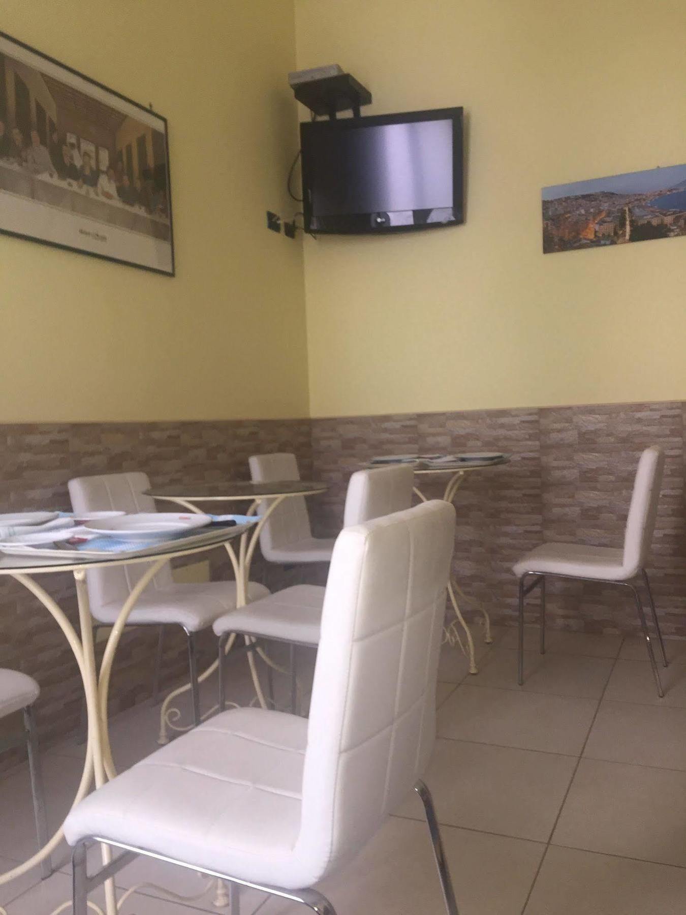 B&B Quattro Palazzi Napoli Centro Luaran gambar