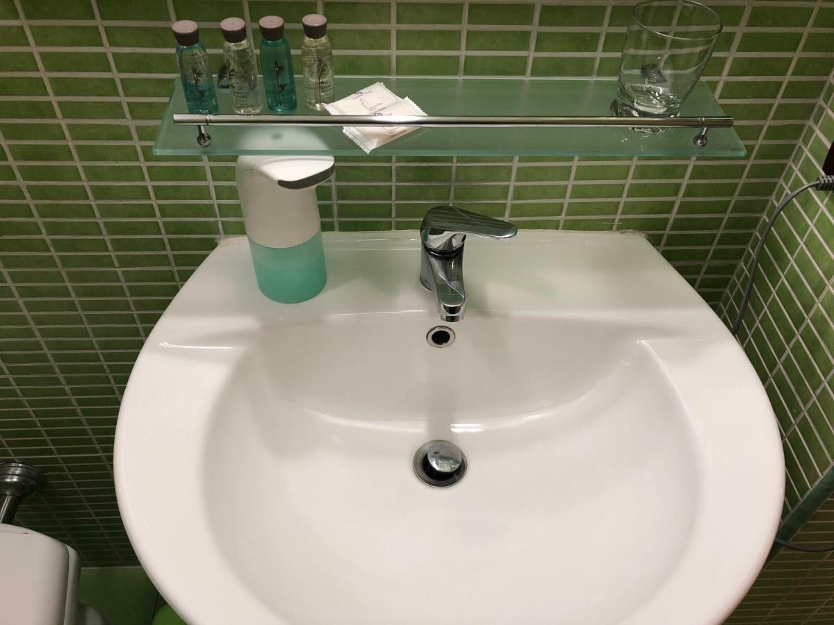 B&B Quattro Palazzi Napoli Centro Luaran gambar